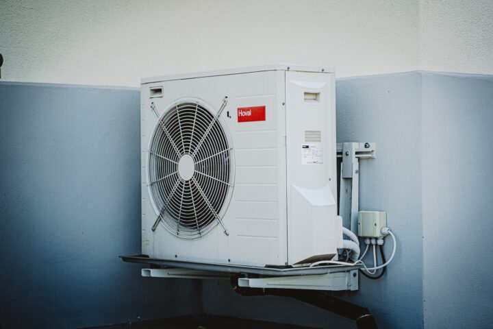 AC